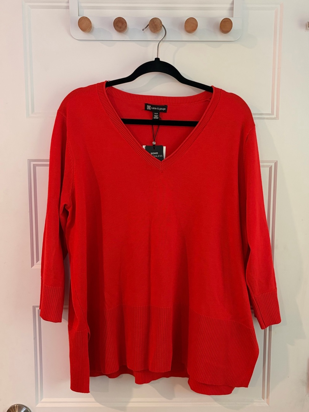 Cable & Gauge Women’s Bright Red V-Neck Knit Pullover NWT | 2X